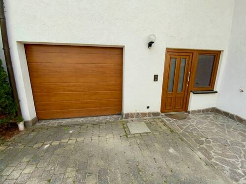 Modernisierter Eingangsbereich - 
