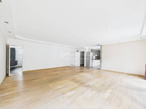 CAM03818G0-PR0067-STILL009 - 