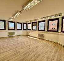 Büro Praxis saniert, ca. 220 m² direkt hinter dem Hbf Nürnberg, provisionsfrei vom Eigentümer