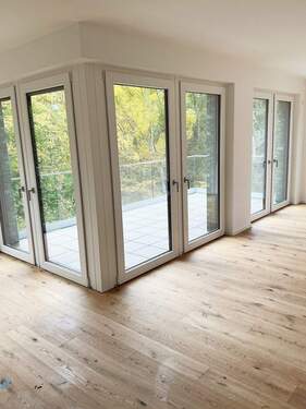 Wohnen Loggia - 4 Zimmer Etagenwohnung zur Miete in Hannover