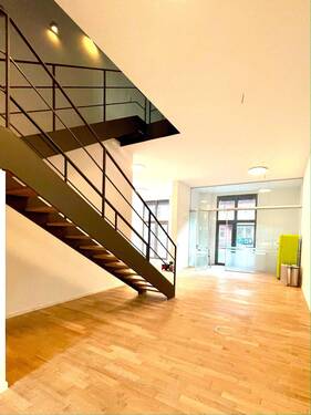 Fläche im EG - Gewerbeobjekt (Büro, Produktion, Verkauf) in Hamburg