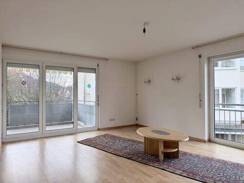 Wohnen - Helle 3-Zimmer-Wohnung mit überdachtem Balkon