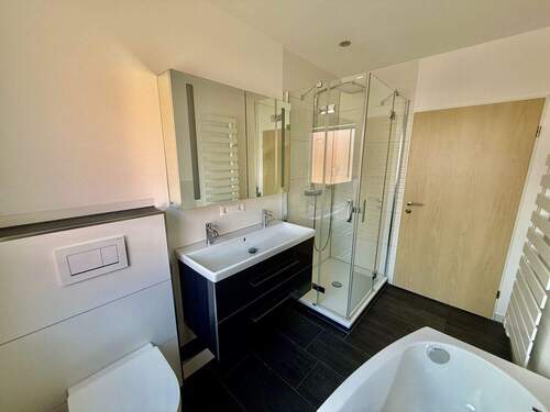 Badezimmer Ansicht 1 - 