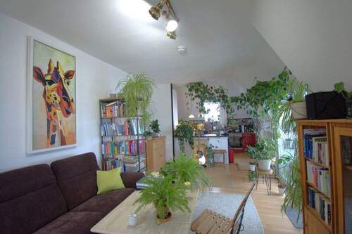 Wohnbereich - 2 Zimmer Etagenwohnung zum Kaufen in Wesselburen