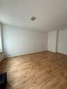 Wohnzimmer - Zentrale 1-Raumwohnung mit Single-Küche