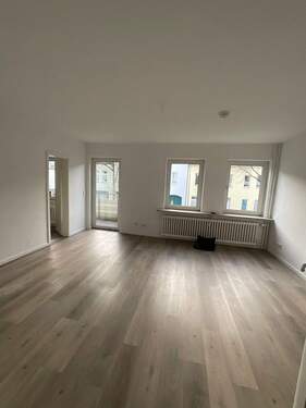 WZ1 - 3 Zimmer mit Balkon in Alt-Hamborn..