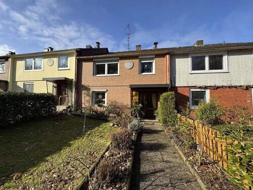 Ansicht von vorn - 5 Zimmer Reihenmittelhaus in Zernien