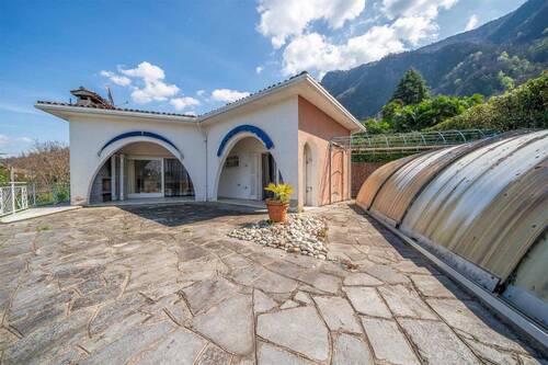 01-Außenansicht_Villetta_Calde.jpg - Villetta Caldè - 469.000,00&nbsp;EUR Kaufpreis, ca.&nbsp; 100,00&nbsp;m&sup2;&nbsp;Wohnfl&auml;che