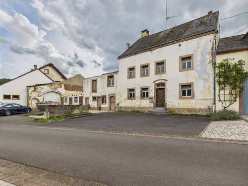 Seitenansicht - Eifeler Bauernhaus mit Charme Nähe Bitburg.