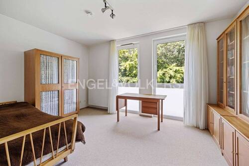 Zimmer 2 - Etagenwohnung mit 118,00 m² in Hamburg zum Kaufen