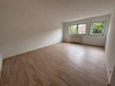 Wohnzimmer - Helle 3-Raumwohnung in ruhiger Lage