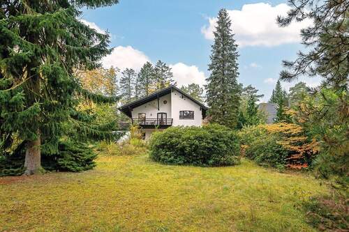 Garten- und Hinterhausansicht - 