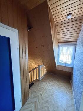kleiner Flur im Dachgeschoss - 