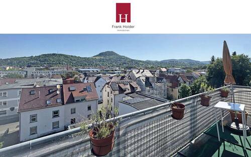 Ausblick - Modern wohnen mit Altbaucharme und schönem Ausblick