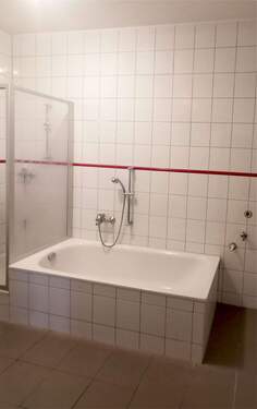 Badezimmer_02.jpg - 