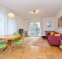 Sonnige, voll möblierte Wohnung mit Balkon in Ludwigsburg