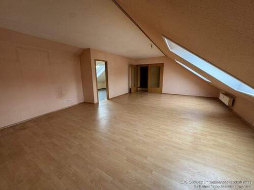 Wohnzimmer - Etagenwohnung mit 70,40 m&sup2; in Bretten - Kupferhälde zum Kaufen