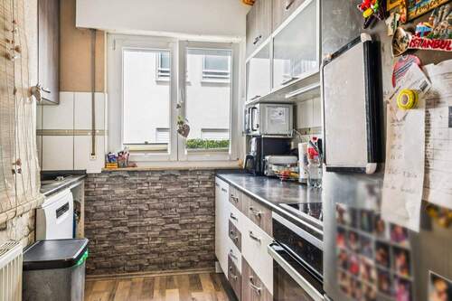 Einbauküche - 3 Zimmer Etagenwohnung in Ludwigsburg / Oßweil