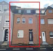 Raumwunder in Innenstadtlage! Einfamilienreihenhaus mit außergewöhnlich großem Garten - Eschweiler