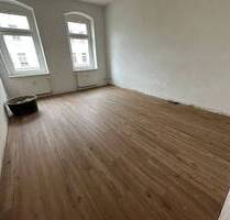 2. OG Laminat Wanne+Dusche+Fenster zwei Balkon u.v.m. - Chemnitz Lutherviertel