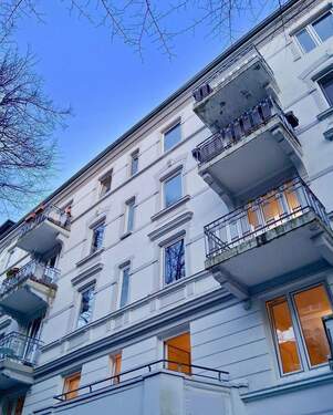 Ansicht - freie Eigentumswohnung - 1 OG - zauberhaft - Dielen Stuck - kleine Dachterrasse - bezugsfertig