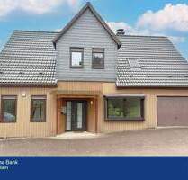 Charme trifft Potenzial - Gepflegtes Fachwerkhaus mit großem Grundstück in Coppenbrügge