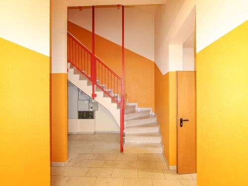 Bild 2 - 2 Zimmer Etagenwohnung zum Kaufen in Halle(Saale)