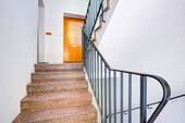Treppenhaus - Etagenwohnung mit 56,20 m&sup2; in Berlin zum Kaufen
