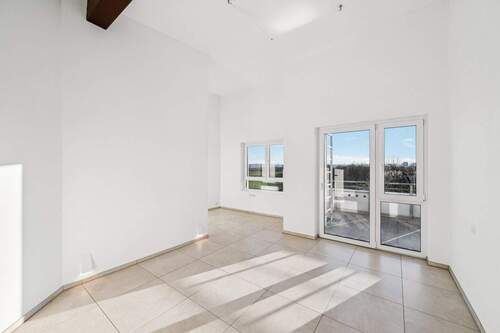 Schlafbereich mit Balkonzugang - 