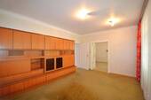 Wohnzimmer - 5 Zimmer Einfamilienhaus zum Kaufen in Berlin