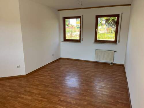 Wohn-/Essbereich - 2 Zimmer Etagenwohnung zur Miete in Großhabersdorf
