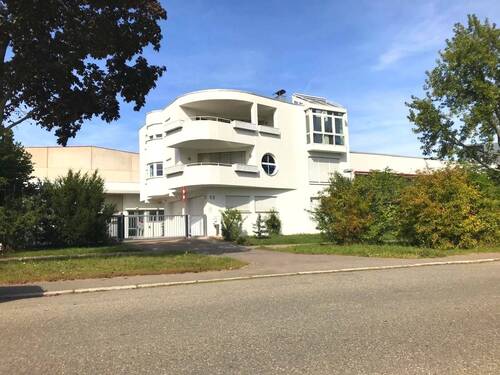 IMG-20240415-WA0007.jpg - Exklusive 2,5 - Zimmerwohnung mit Einbauküche, Balkon und Garage in Fellbach