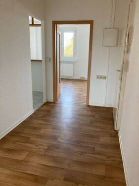 Flurbereich - 3 Zimmer Etagenwohnung zur Miete in Dessau-Roßlau