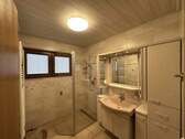 Badezimmer 1 (EG) - 