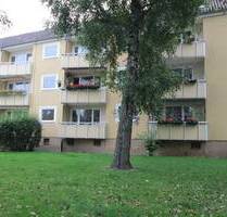 3 Zimmer Wohnung mit Balkon in ruhiger Lage im Erdgeschoss *modernisiertes Objekt* - Salzgitter Hallendorf