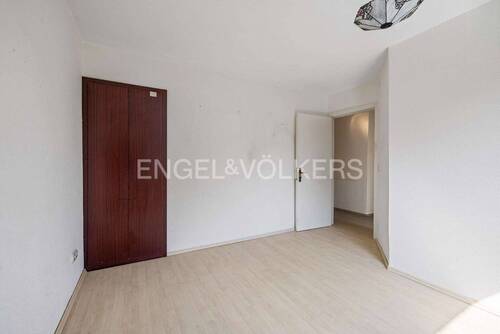 Zimmer 1 - 