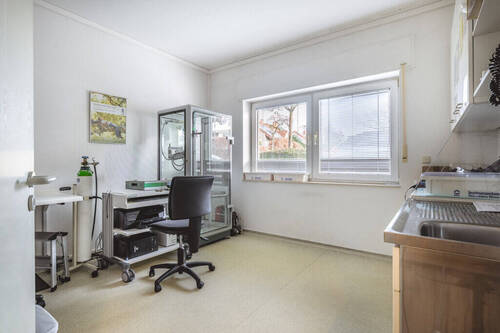 Beispiel Büro - Labor (1) - 