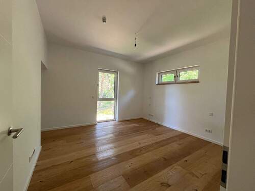 edles Schlafzimmer - 5 Zimmer Etagenwohnung zur Miete in Schwerin