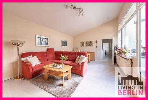 Wohnzimmer - Etagenwohnung mit 77,90 m&sup2; in Berlin zum Kaufen