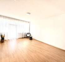 Helle bezugsfreie 2-Zimmer-Wohnung mit Westbalkon in Top-Lage: Ideal für Selbstnutzer oder Anleger - Berlin Wilmersdorf