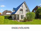Titelbild mit Logo - Traumhaftes Einfamilienhaus in Kisdorf