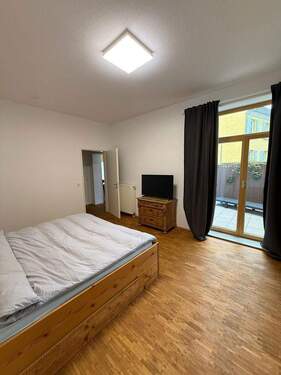 Schlafzimmer EG - 
