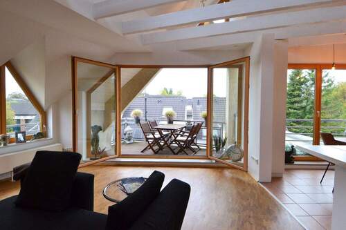 Wohnzimmer DG - 1 Zimmer Mehrfamilienhaus, Wohnhaus in Meerbusch Osterath