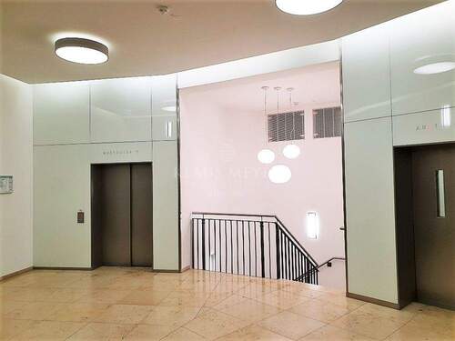 2 Aufzüge - Büro in Hamburg / Altstadt