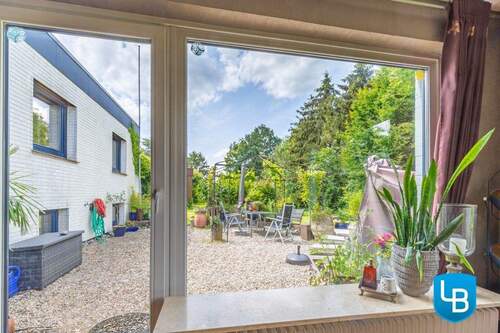 Blick auf die Terrasse - 