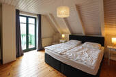 gr. FeWo: Schlafzimmer 1 - 