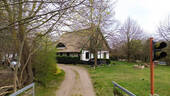 Einfahrt - 6 Zimmer Mehrfamilienhaus, Wohnhaus zum Kaufen in Mölschow