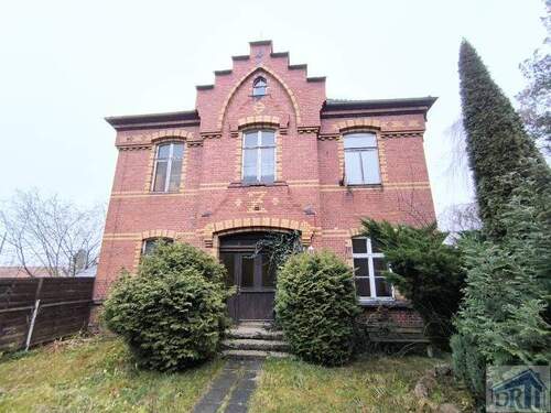 Ansicht (2) - 8 Zimmer Mehrfamilienhaus, Wohnhaus zum Kaufen in Zittau