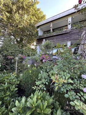 West Ansicht. - * Buchenberg- vermietetes Reiheneckhaus mit Balkon, Terrasse & Garten! *