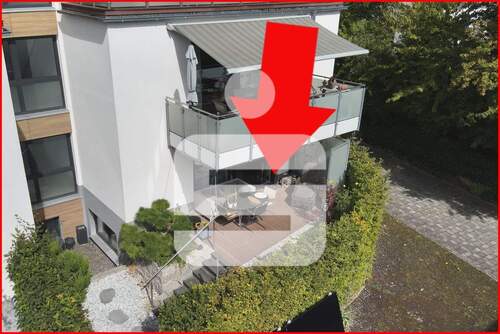 Ansicht Terrasse & Garten - Exklusive 4-Zimmer-Erdgeschosswohnung mit idyllischem Garten